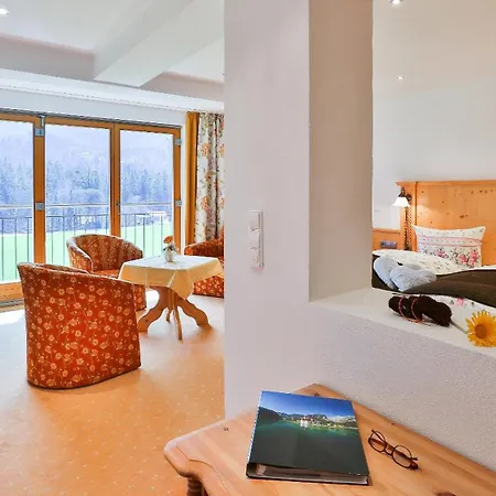 Bergwelt Apartments Schoenau am Koenigsee Room photo